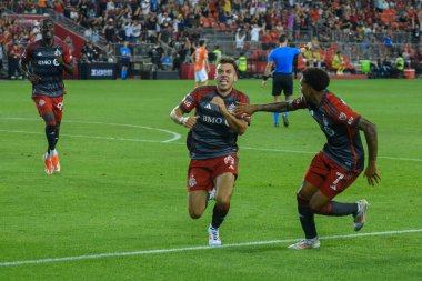 Toronto, ON, Kanada - 4 Ağustos 2024: Toronto FC 'nin 19 numaralı defans oyuncusu Toronto FC (Kanada) - C.F. Pachuca (Meksika) BMO Sahasında (Toronto 2-1 kazandı)