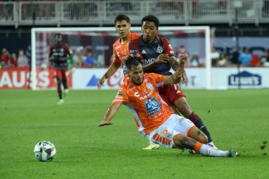 Toronto, ON, Kanada - 4 Ağustos 2024: Sergio Damian Barreto # 2 Pachuca, Toronto FC (Kanada) ile C.F. arasındaki Lig Kupası maçında düştü. Pachuca (Meksika) BMO Sahasında (Toronto 2-1 kazandı)