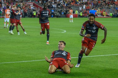 Toronto, ON, Kanada - 4 Ağustos 2024: Toronto FC 'nin 19 numaralı defans oyuncusu Toronto FC (Kanada) - C.F. Pachuca (Meksika) BMO Sahasında (Toronto 2-1 kazandı)