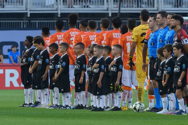 Toronto, ON, Kanada - 4 Ağustos 2024: Oyuncular Toronto FC (Kanada) - C.F. Pachuca (Meksika) BMO Sahasında (Toronto 2-1 kazandı)