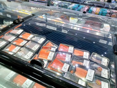 Toronto, On, Kanada - 28 Ağustos 2024: Kanada 'daki deniz ürünleri mağazasında görüş.