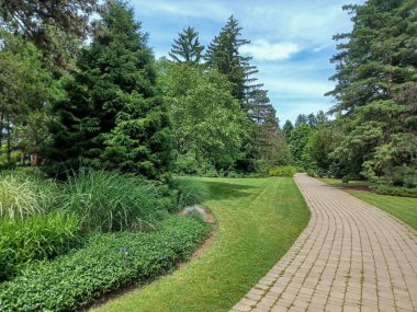 Niagara Şelalesi, On, Kanada - 4 Haziran 2024: Niagara Parks Botanik Bahçeleri manzarası