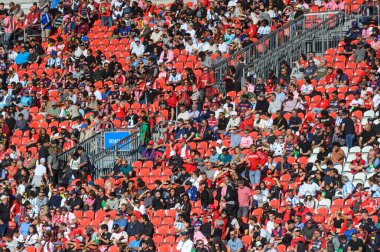 Toronto, ON, Kanada - 5 Ekim 2024: Tribünlerdeki seyirciler BMO Field 'da Toronto FC (Kanada) ve Inter Miami CF (ABD) arasındaki 2024 MLS Normal sezon maçını izliyorlar.