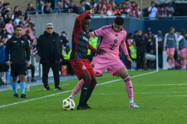 Toronto, ON, Kanada - 5 Ekim 2024: Miami FC 'nin 6 numaralı defans oyuncusu Toronto FC (Kanada) vs. Miami CF (ABD) ile BMO Field' da oynanan 2024 MLS 'lik normal sezon maçı ile Miami FC' nin 6 numaralı savunucusu..