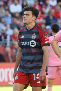 Toronto, ON, Kanada - 5 Ekim 2024: Alonso Coello # 14 orta saha oyuncusu Toronto FC (Kanada) vs. Miami CF (ABD) ile Toronto FC arasındaki 2024 MLS sezonunda.