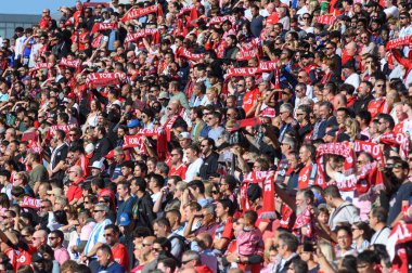 Toronto, ON, Kanada - 5 Ekim 2024: Tribünlerdeki seyirciler BMO Field 'da Toronto FC (Kanada) ve Inter Miami CF (ABD) arasındaki 2024 MLS Normal sezon maçını izliyorlar.