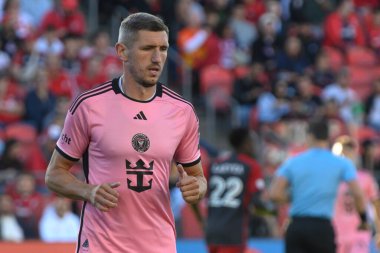 Toronto, ON, Kanada - 5 Ekim 2024: Serhiy Kryvtsov # 27 numaralı Miami FC defans oyuncusu Toronto FC (Kanada) vs Miami CF (ABD) arasında oynanan maçta.