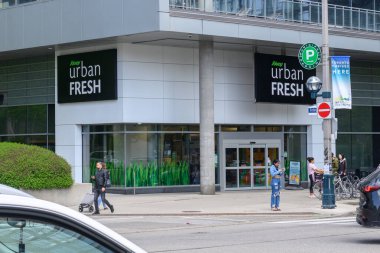 Toronto, ON, Kanada - 3 Nisan 2024: Sobeys Şehir Taze Tabelasına bakın.