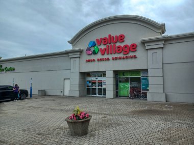 Toronto, ON, Kanada - 3 Nisan 2024: Value Village mağazasının logosu
