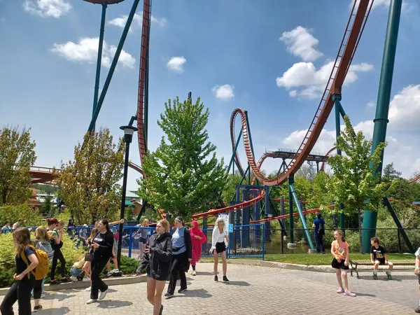 Toronto, ON, Kanada 10 Ekim 2024: Black Creek 'teki Köy Penceresi.