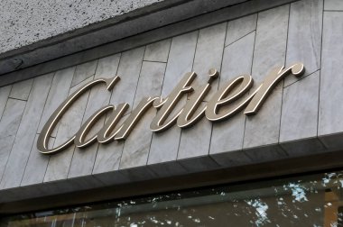 Toronto, ON, Kanada 2 Mayıs 2024: Canadian Tire mağazası. Canadian Tire, Toronto 'da merkezi olan Kanadalı bir perakende şirketi..