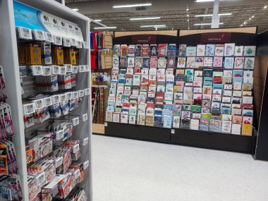 Toronto, On, Kanada - 23 Kasım 2024: Superstore 'daki oyuncakçıya bakın.