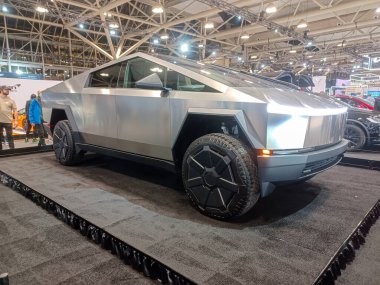 Toronto, ON, Kanada - 16 Şubat 2024: Otomobil 2024 Kanada Otomobil Fuarı 'nda sunuldu