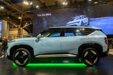 Toronto, ON, Kanada - 14 Şubat 2025: Kia EV5 Kanada Uluslararası Otomobil Fuarı 'nda sunuldu.