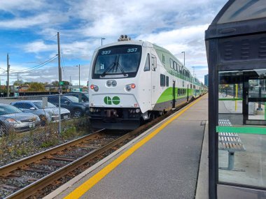 Etobikola, ON, Kanada 20 Ekim 2024: Mimico Go tren istasyonunun görüntüsü.