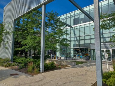 Etobikola, ON, Kanada 20 Ekim 2024: Mimico Go tren istasyonunun görüntüsü.