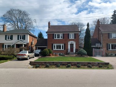 Toronto, ON, Kanada - 23 Mayıs 2024: Toronto Büyük Bölgesi 'nde yeni bir ev