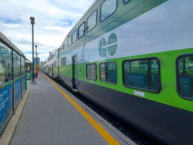 Etobikola, ON, Kanada 20 Ekim 2024: Mimico Go tren istasyonunun görüntüsü.