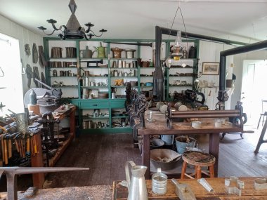 Toronto, ON, Kanada 19 Aralık 2022 Toronto tabelası Toronto şehir merkezindeki Nathan Phillips Meydanı.