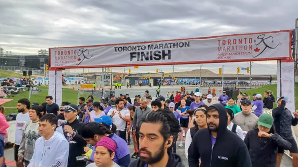 Toronto, ON, Kanada - 29 Nisan 2025: Bir 