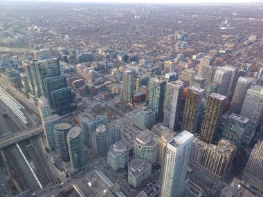 Toronto, ON, Kanada 23 Ağustos 2023 Toronto Dominion Bankası 'nın Toronto' daki binadaki tabelasına bakın..