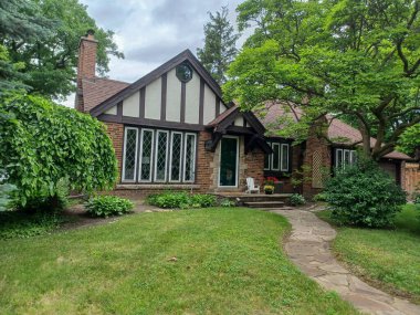 Toronto, ON, Kanada - 23 Mayıs 2024: Toronto Büyük Bölgesi 'nde yeni bir ev