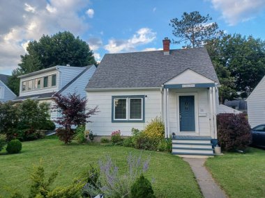 Toronto, ON, Kanada - 23 Mayıs 2024: Toronto Büyük Bölgesi 'nde yeni bir ev