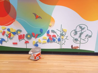 Toronto, ON, Kanada - 18 Aralık 2024: Royal Ontario Müzesi 'ndeki Çocuk Oyun Odası.