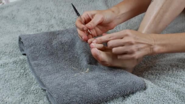 Metal Scraper Remove Cuticle Toes Concept Female Pedicure Foot Care — Video Stock