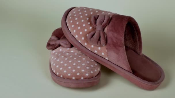 Pair New Womens Slippers Beautiful Pink Pattern White Polka Dots — Stock Video