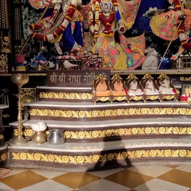 Rzeźby Radhy Govindji Iskcon Temple Ahmedabad Gujarat Indie — Wideo stockowe