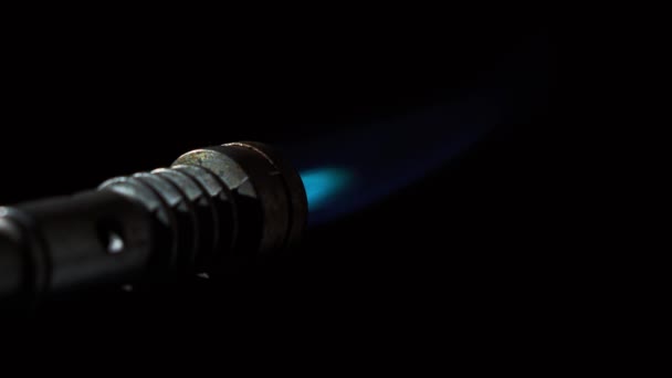 Plynový Hořák Modrý Oheň Izolované Černém Pozadí — Stock video