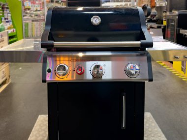 Paslanmaz çelik gaz ızgara kontrolleri. Modern gaz ızgarası. Yakın plan..