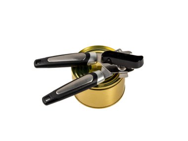 Konserve açacağı beyaz arkaplanda izole edilmiş. Metal konserve açacağı. Yakın plan..
