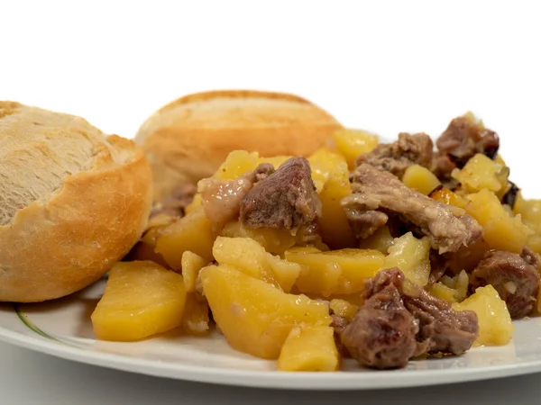 Ein Gericht Aus Bratkartoffeln Mit Fleisch Auf Einem Teller Leckeres — Stockfoto