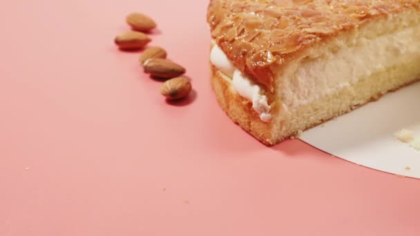 蜂刺蛋糕 奶油蛋糕 杏仁酥 — 图库视频影像