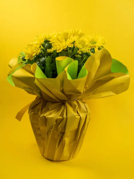 Bouquet Yellow Daisies Yellow Background Yellow Flowers — Stock Photo, Image