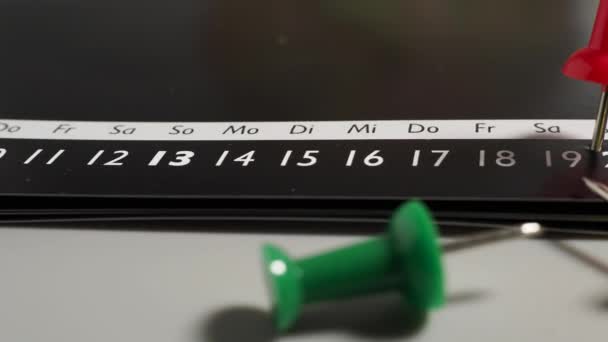 Kalender Med Tryckknappar Begreppet Tid Och Planering Närbild — Stockvideo