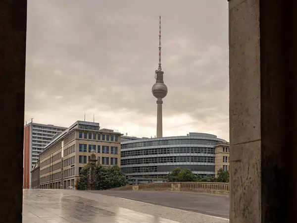 Torre Centro Berlim Torre Contra Céu — Fotografia de Stock