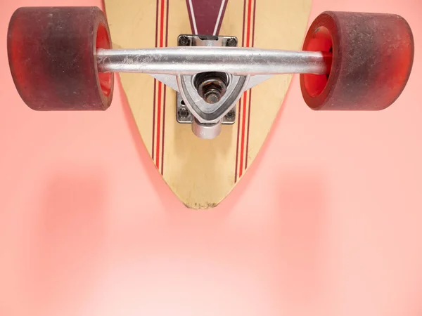 Skateboard Een Roze Achtergrond Skateboard Close — Stockfoto