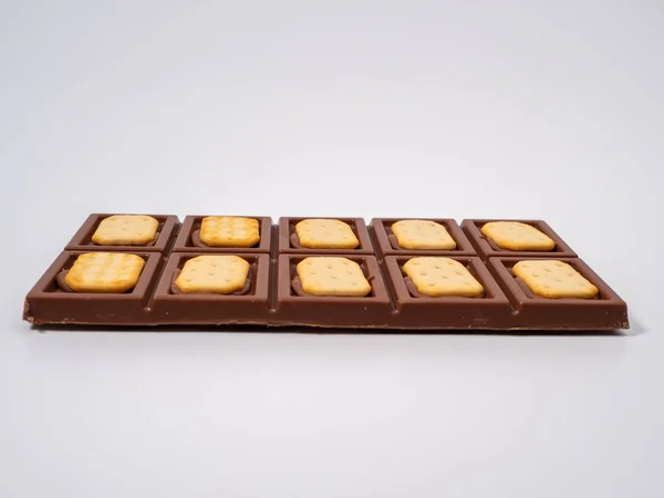 Chocolate Con Galletas Sobre Fondo Blanco Barra Chocolate — Foto de Stock