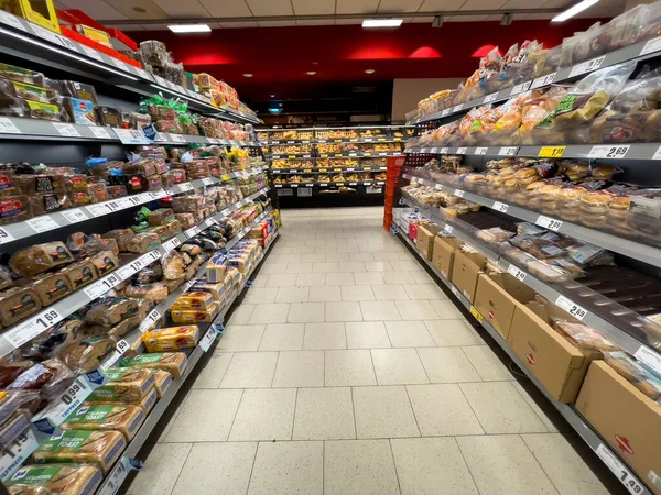 Berlin Germany August 2023 Bakery Products Supermarket Shelf Department Bakery — Stock Photo, Image