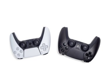 Berlin, Almanya 25 Kasım 2023. Sony Playstation 5 oyun konsolu için beyaz ve siyah Joystick. Berlin, Almanya 25 Kasım 2023.