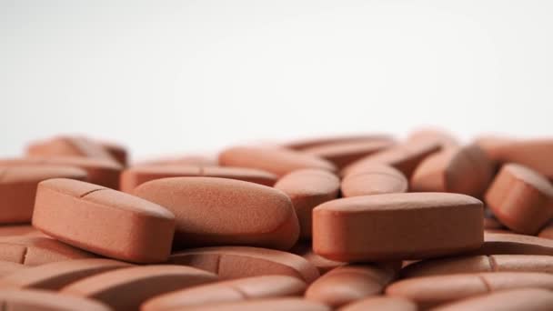 Medizinische Pillen Rotieren Auf Weißem Hintergrund Medikamententabletten Aus Nächster Nähe — Stockvideo