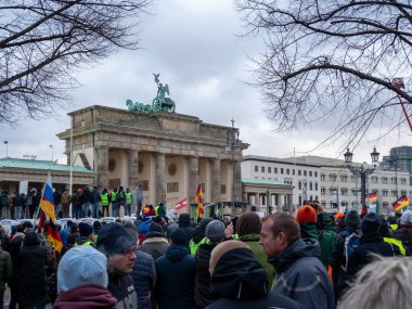 Berlin, Almanya 15 Ocak 2024 Başkentin merkezinde bir çiftçi gösterisinde. Berlin, Almanya 15 Ocak 2024