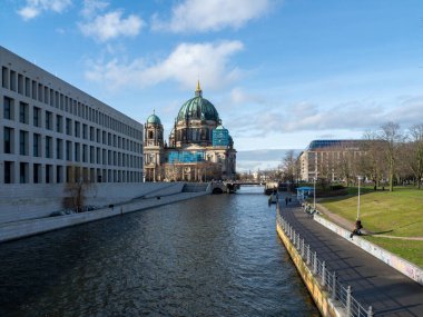 Berlin Katedrali manzarası. Berlin Katedrali. Yakın plan..