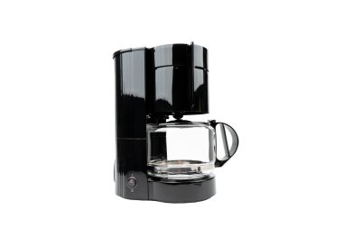 Sade bir kahve makinesi ve şeffaf bir sürahi. Kahve makinesi beyaz bir arka planda oturuyor.