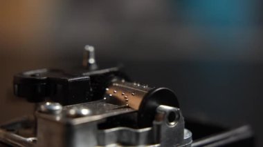 Müzik kutusu yakın plan. Müzik kutusunun makro fotoğrafçılığı.