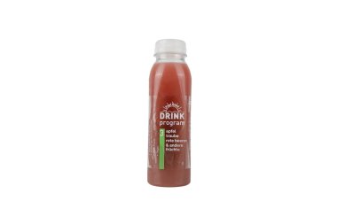 Almanya 17 Nisan 2025. Meyve suyu şişesi içme programı. Bu plastik bir şişe. Meyve suyu şişesi içme programı. Bu plastik bir şişe. Beyaz arka planda kırmızı smoothie şişesi