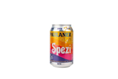 Almanya 20 Mayıs 2025. Paulaner Spezi Sıfır izole edebilir. Renkli bir Spezi Zero Paulaner markasından beyaz bir arka plana karşı koyabilir. Kola ile portakallı soda kafeinsiz ve düşük kalorili..